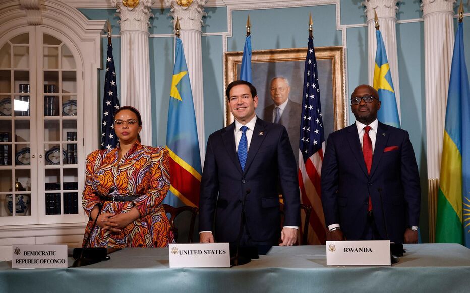 Donald Trump reçoit Thérèse Kayikwamba et son homologue après la signature de l’accord de paix